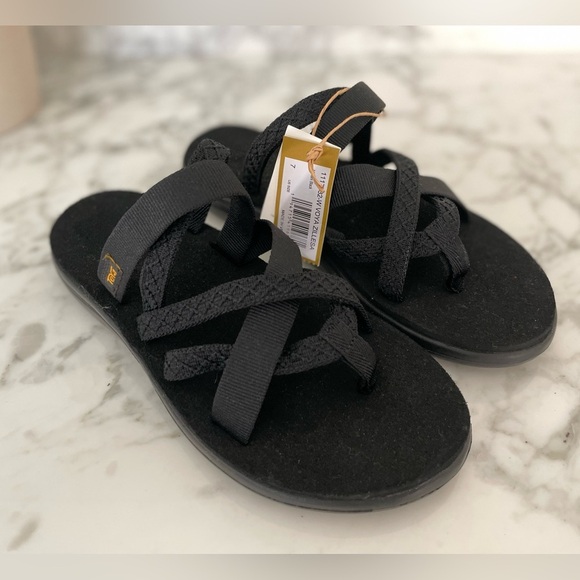 Teva Shoes - NEW Teva Voya Strappy Sandals Black Size 7 Slingback Comfy Cushion
